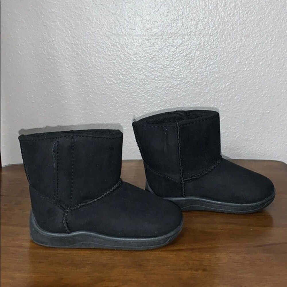 Cozy Faux Shearling Boot (Infant Girls)